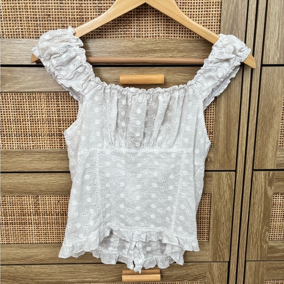 Amazon White Eyelet Off-Shoulder Ruffle Button-Front Camisole - Picture 4 of 4